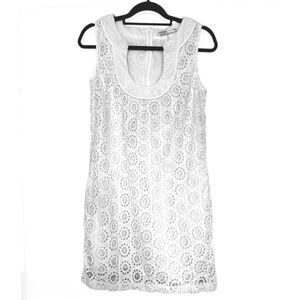 Trina Turk White Eyelet Lace Shift Dress Size 6 Keyhole Neck Summer Resort